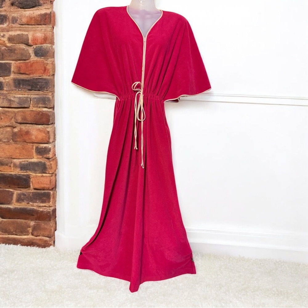 80’s Vanity Fair Red Robe  size medium